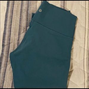 Lululemon luxtreme size 8